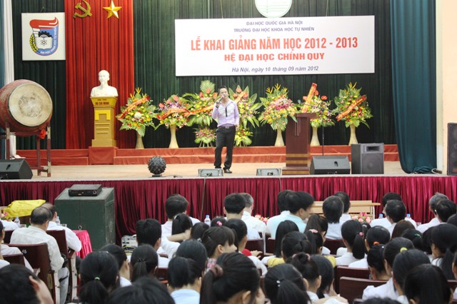 Trường Đại học Khoa học Tự nhiên – Đại học Quốc gia Hà Nội khai giảng năm học mới